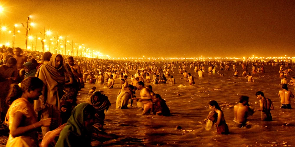Mahakumbh 2025 goes high-tech: AI Chatbot revolutionises pilgrims' experience Mahakumbh 2025 goes high-tech: AI Chatbot revolutionises pilgrims' experience